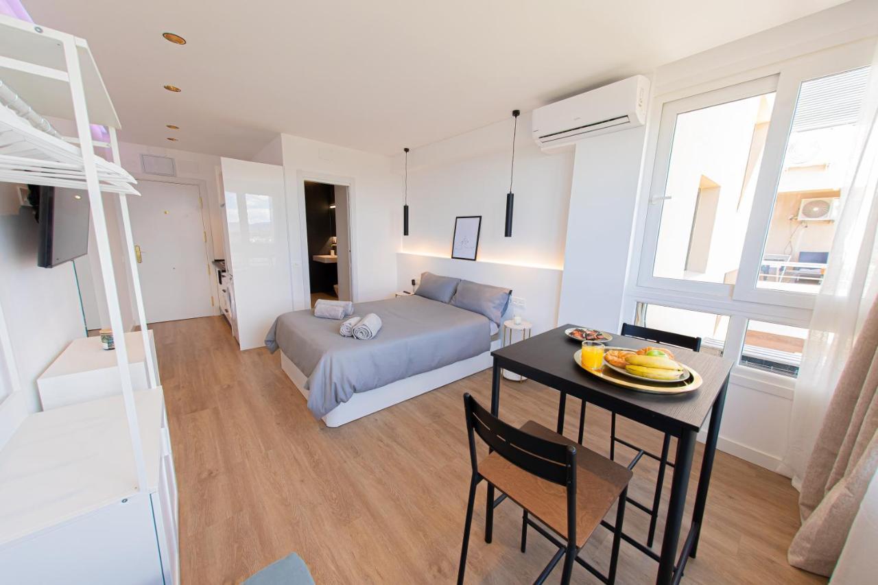 Modern Apartment With Stunning Views Марбелья Экстерьер фото